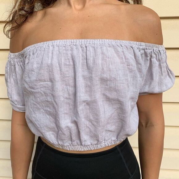 Honey Punch light blue/white stripes cropped top, elastic shoulder wrap, Small - Picture 3 of 8